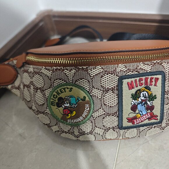 Disney x Coach Signature Jacquard Belt Bag - Picture 3 of 7
